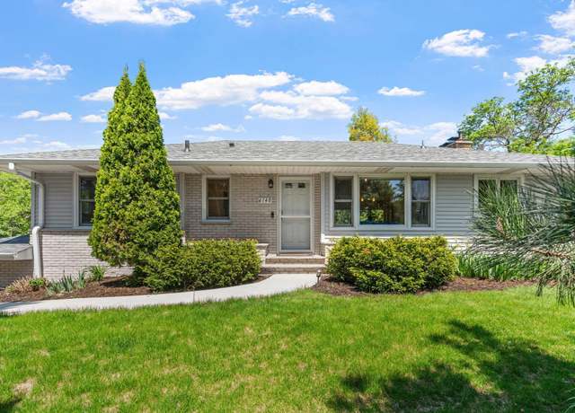 Property at 6140 Glenwood Ave, Golden Valley, MN 55422, 3 beds, 2 baths