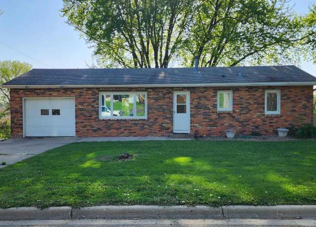 Property at 410 Wedgewood Rd, Albert Lea, MN 56007, 3 beds, 2 baths