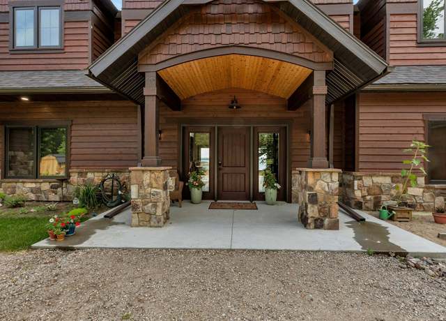 Property at 46376 Jungle Shore Trl, Perham, MN 56573, 7 beds, 6 baths