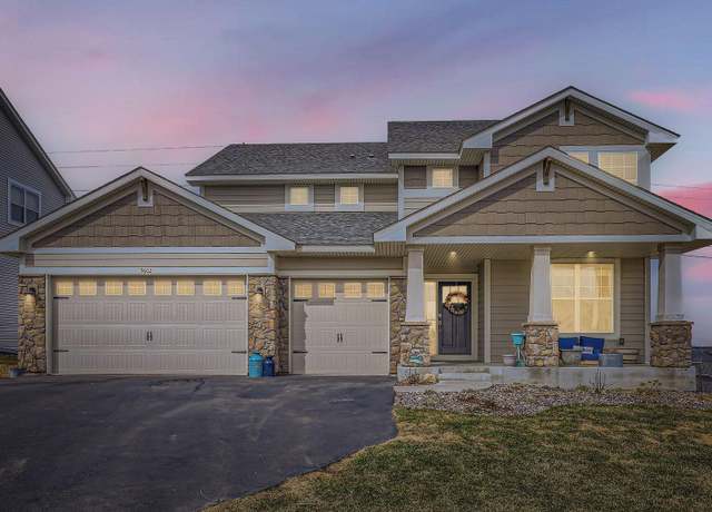 Property at 9602 7th St N, Lake Elmo, MN 55042, 5 beds, 4 baths