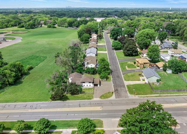 Property at 2125 White Bear Ave N, Maplewood, MN 55109, 8 beds, 4 baths