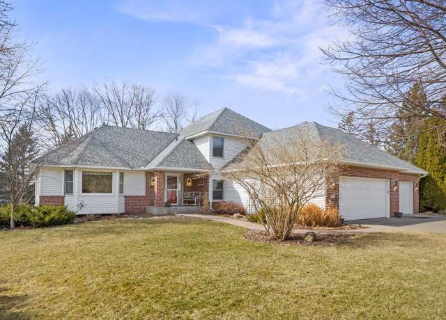 Property at 817 8th Ave N, Sartell, MN 56377, 4 beds, 3 baths
