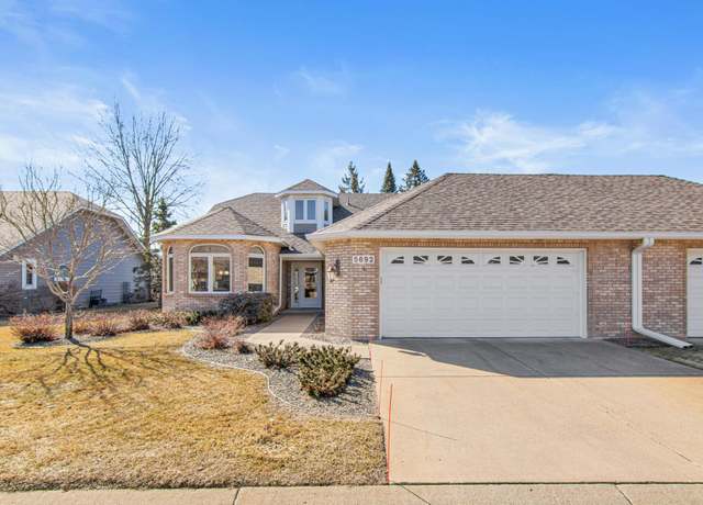 Property at 5692 Dunlap Ave N, Shoreview, MN 55126, 2 beds, 2 baths
