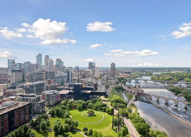 Property at 1111 W River Pkwy Unit 31B, Minneapolis, MN 55415, 3 beds, 3 baths