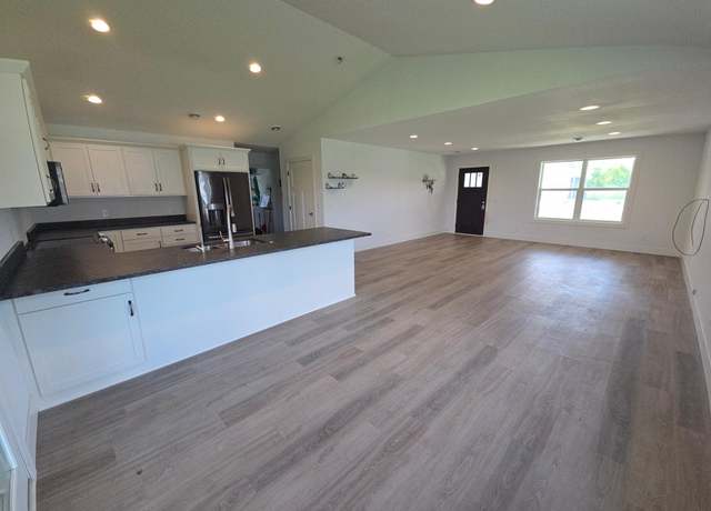 Property at 213 Century Ln, Silver Lake, MN 55381, 3 beds, 2 baths