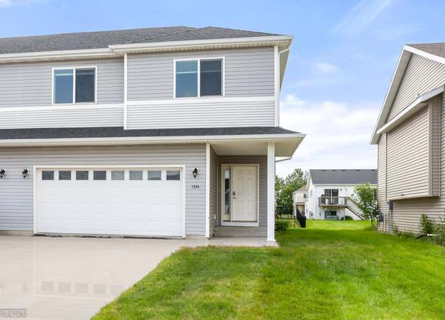 Property at 1334 12th St W, West Fargo, ND 58078, 3 beds, 2 baths