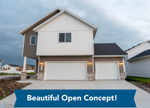 Property at 6426 S 82nd Ave S, Fargo, ND 58047, 4 beds, 3 baths