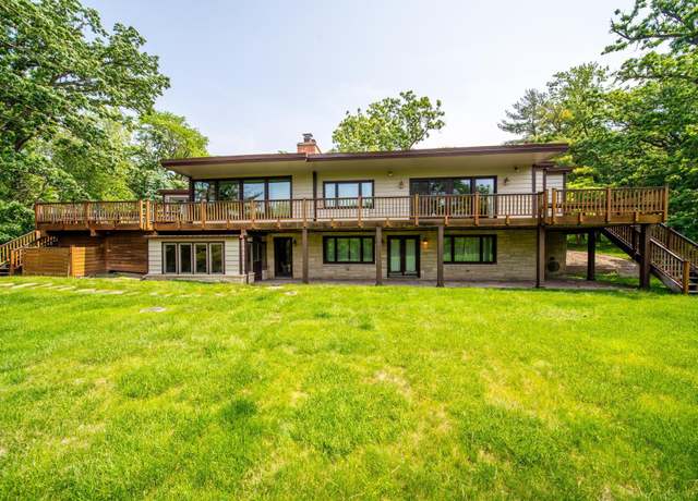 Property at 1425 20th St SW, Rochester, MN 55902, 5 beds, 4 baths