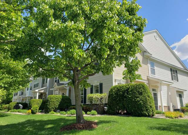 Property at 10794 Hawthorn Trl Unit A, Woodbury, MN 55129, 3 beds, 3 baths