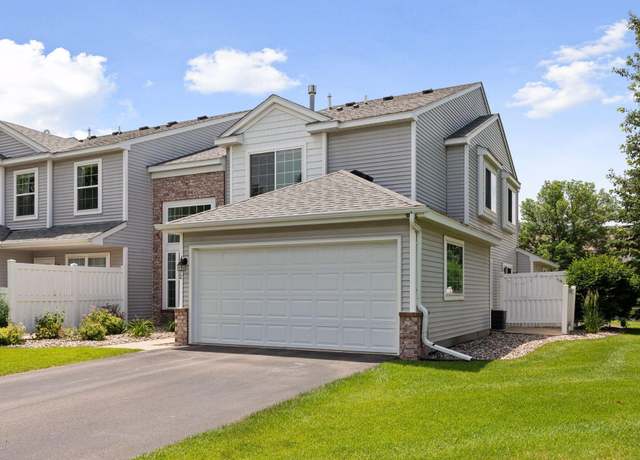 Property at 2732 Wagon Wheel Curv, Chaska, MN 55318, 2 beds, 2 baths