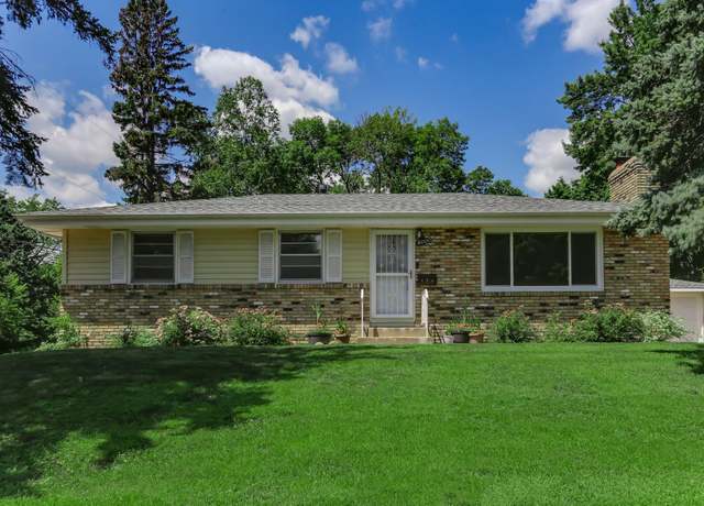 Property at 4000 Benjamin Pl, Columbia Heights, MN 55421, 3 beds, 2 baths