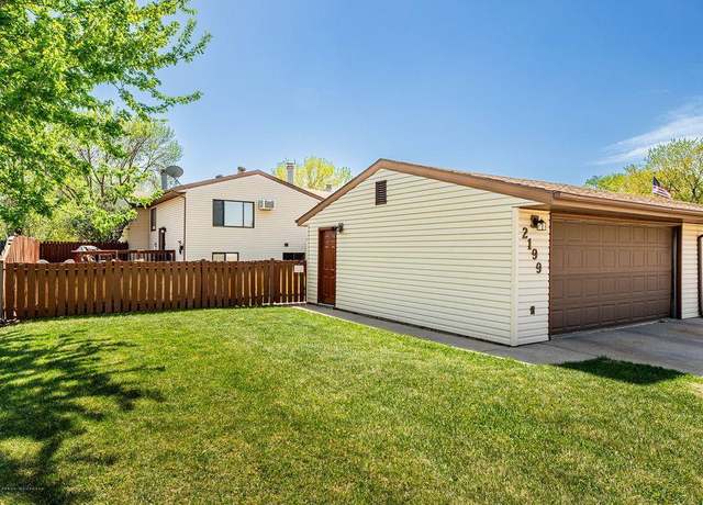 Property at 2199 2nd Ave E, West Fargo, ND 58078, 3 beds, 2 baths