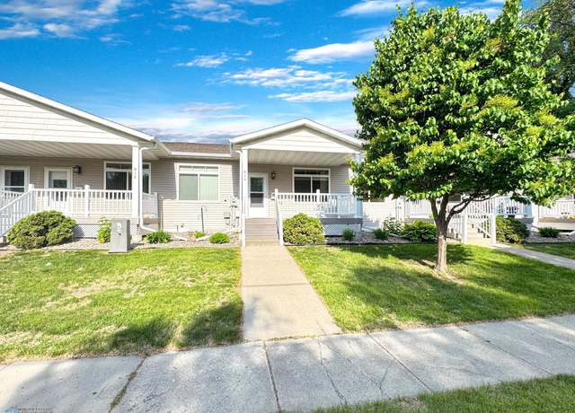 Property at 816 3rd St N #816, Fargo, ND 58102, 2 beds, 2 baths