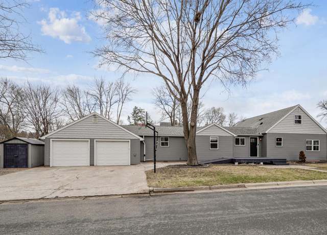 Property at 362 3rd St, Gaylord, MN 55334, 4 beds, 3 baths