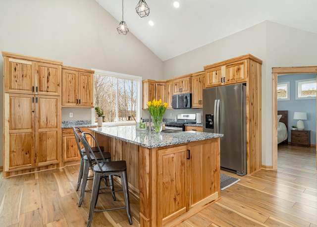 Property at 575 Elins Lake Rd SE, Cambridge, MN 55008, 3 beds, 3 baths