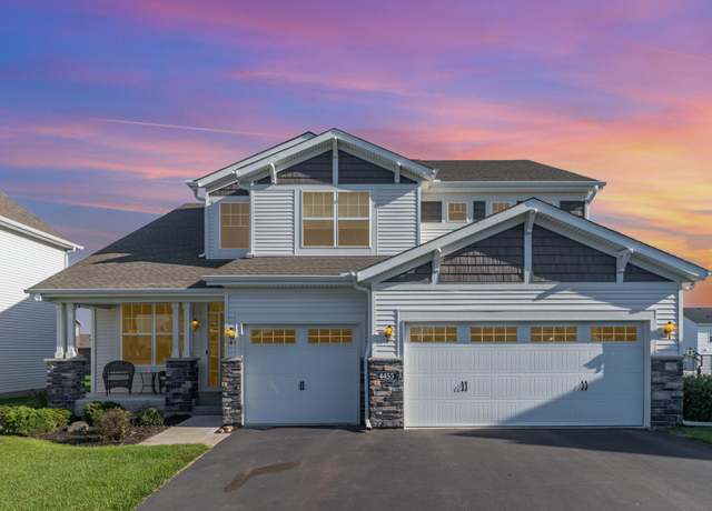 Property at 4455 Benjamin Ct, Woodbury, MN 55129, 5 beds, 4 baths