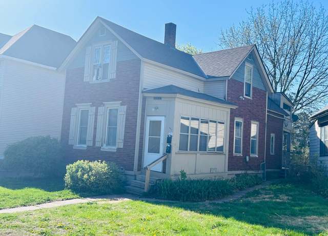 Property at 852 4th St E, Saint Paul, MN 55106, 3 beds, 2 baths