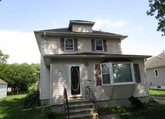 Property at 206 N Central Ave, Truman, MN 56088, 4 beds, 2 baths