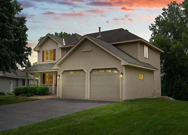 Property at 500 Mackubin Cir, Shoreview, MN 55126, 4 beds, 4 baths