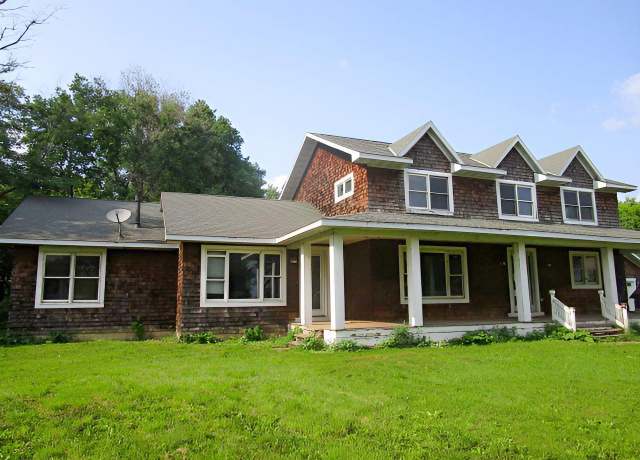 Property at 45291 County Road 52, New Sweden Twp, MN 55334, 6 beds, 3 baths