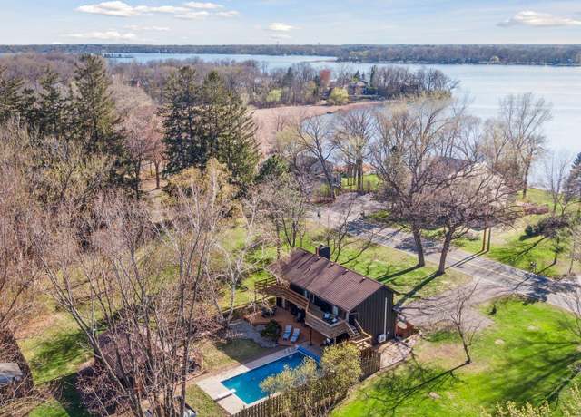 Property at 12133 Everton Ave N, Hugo, MN 55110, 3 beds, 3 baths