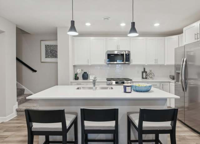 Property at 5157 Long Pointe Pass, Woodbury, MN 55129, 3 beds, 3 baths