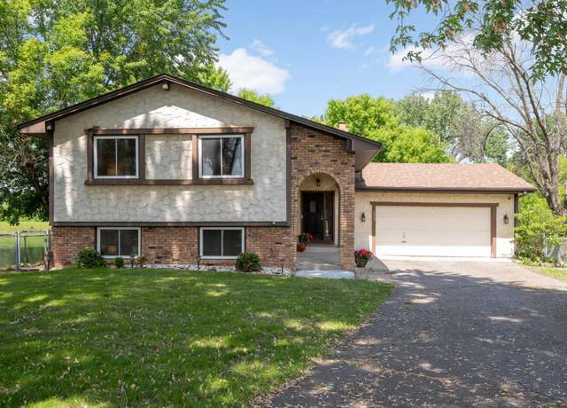 Property at 4065 Jordan Ave N, New Hope, MN 55427, 4 beds, 3 baths