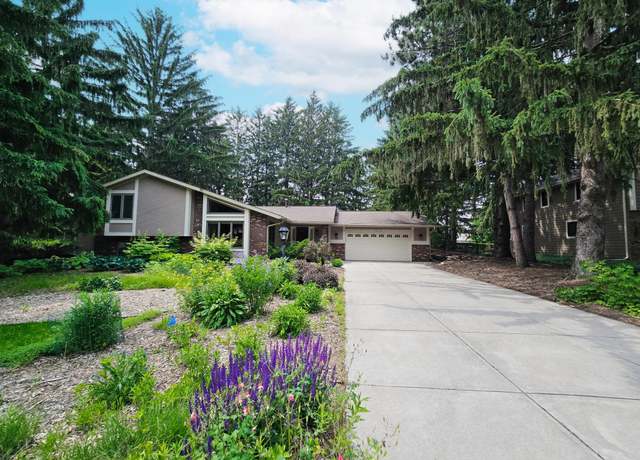 Property at 1288 Tamberwood Trl, Woodbury, MN 55125, 4 beds, 3 baths