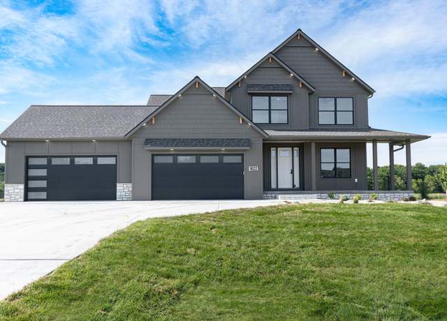 Property at 1622 Skyview Cir NW, Rochester, MN 55901, 4 beds, 3 baths