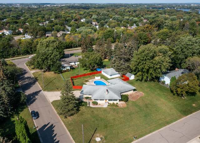 Property at 4825 Yorktown Ln N, Plymouth, MN 55442, 3 beds, 3 baths