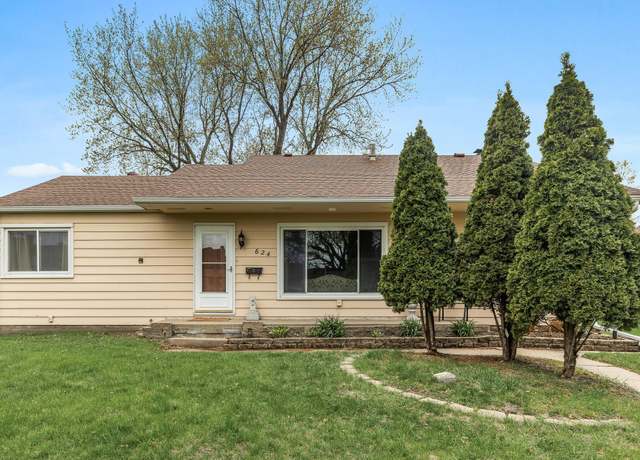 Property at 624 1st Ave NW, New Brighton, MN 55112, 3 beds, 1 bath