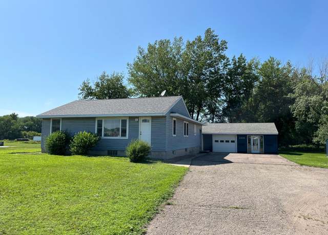Property at 2498 Highway 60 E, Windom, MN 56101, 2 beds, 2 baths