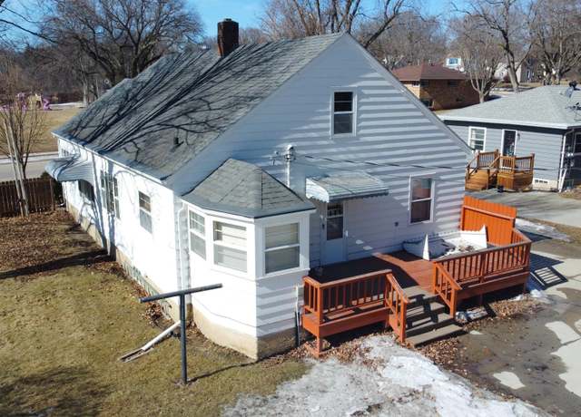 Property at 404 N Vine St, Fergus Falls, MN 56537, 3 beds, 2 baths