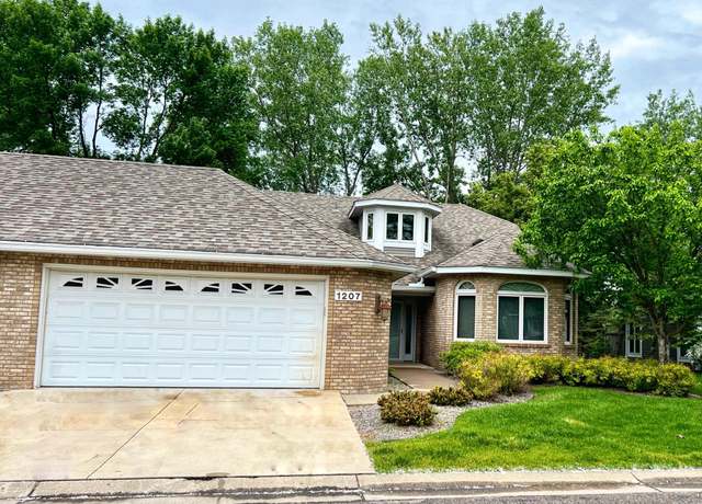 Property at 1207 Silverthorn Ct, Shoreview, MN 55126, 2 beds, 2 baths