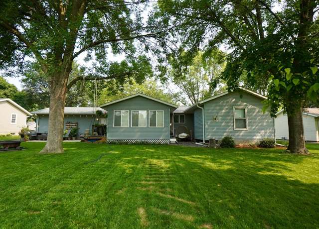 Property at 908 Irene Ave SE, Willmar, MN 56201, 4 beds, 3 baths