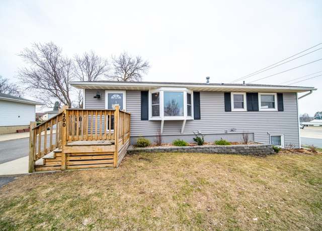 Property at 200 3rd St SE, Stewartville, MN 55976, 4 beds, 2 baths
