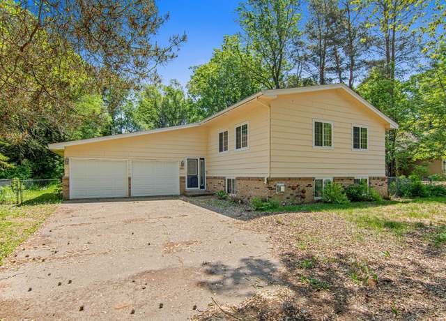 Property at 18905 Yalta St NE, East Bethel, MN 55092, 4 beds, 1 bath