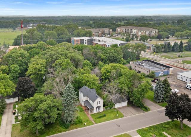 Property at 1889 Clarence St, Maplewood, MN 55109, 4 beds, 2 baths