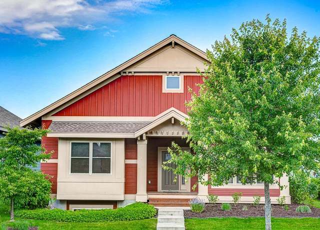 Property at 4082 Monarch Ln N, Lake Elmo, MN 55042, 3 beds, 3 baths