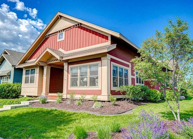 Property at 4082 Monarch Ln N, Lake Elmo, MN 55042, 3 beds, 3 baths