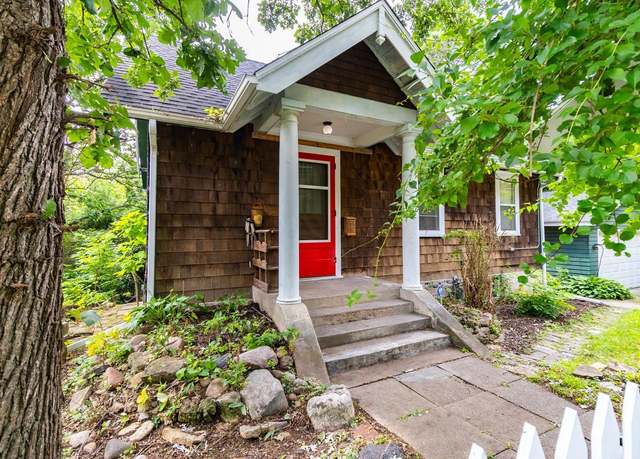 Property at 306 Irvine Ave, Saint Paul, MN 55102, 2 beds, 2 baths