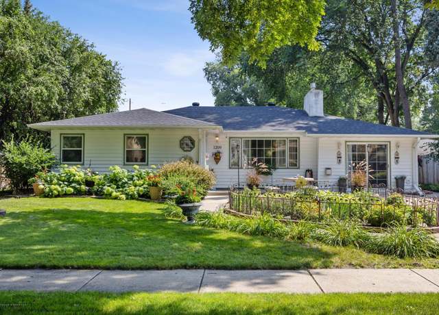 Property at 1209 4th St N, Fargo, ND 58102, 3 beds, 2 baths