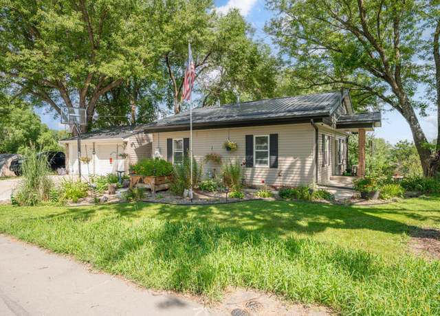 Property at 10 9th Ave NW, Oronoco, MN 55960, 2 beds, 2 baths