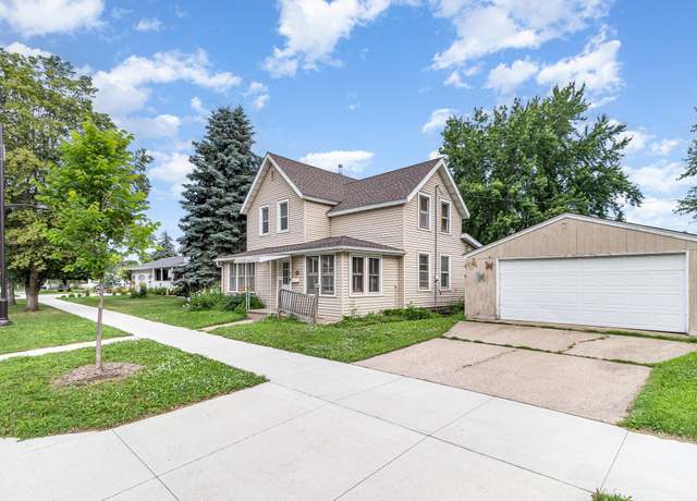Property at 316 E Main St, Belle Plaine, MN 56011, 3 beds, 1 bath