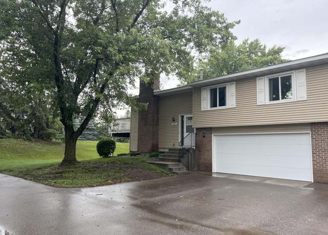 Property at 4693 Ridge Cliff Dr, Eagan, MN 55122, 3 beds, 2 baths
