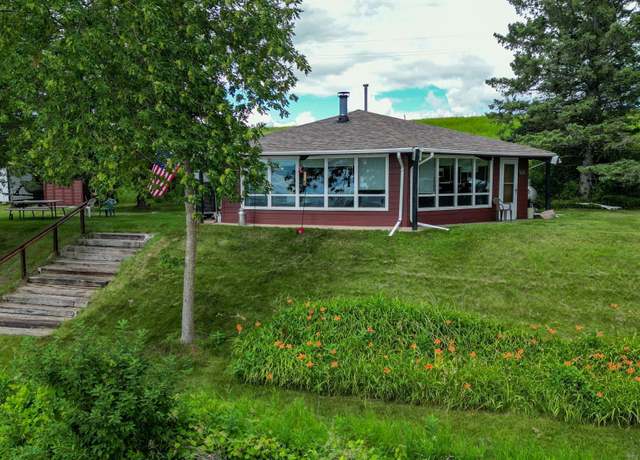 Property at 40414 Cliff Rd, Clitherall Twp, MN 56524, 3 beds, 1 bath