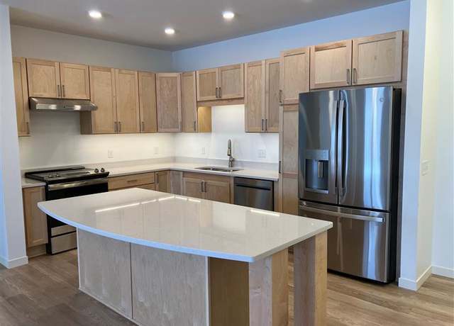 Property at 2350 Harbor Pl #212, Mound, MN 55364, 2 beds, 2 baths