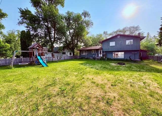Property at 410 1st Ave SE, Baudette, MN 56623, 3 beds, 2 baths