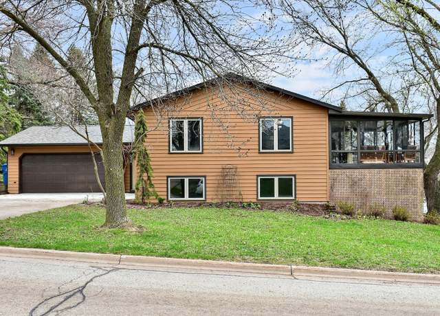 Property at 1416 Conrad Dr, Winona, MN 55987, 4 beds, 2 baths