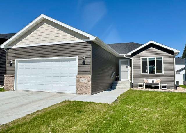 Property at 5477 11th St W, West Fargo, ND 58078, 4 beds, 3 baths